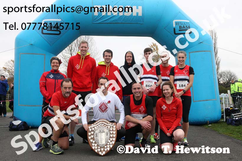 NSP with trophy, Heaton Memorial 10k Road Race, Newcastle Town Moor. Photo:  David T. Hewitson/Sports for All Pics